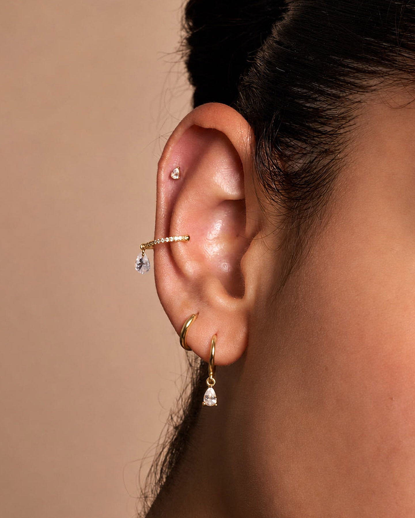 Titanium Teardrop Flat Back Stud In Gold