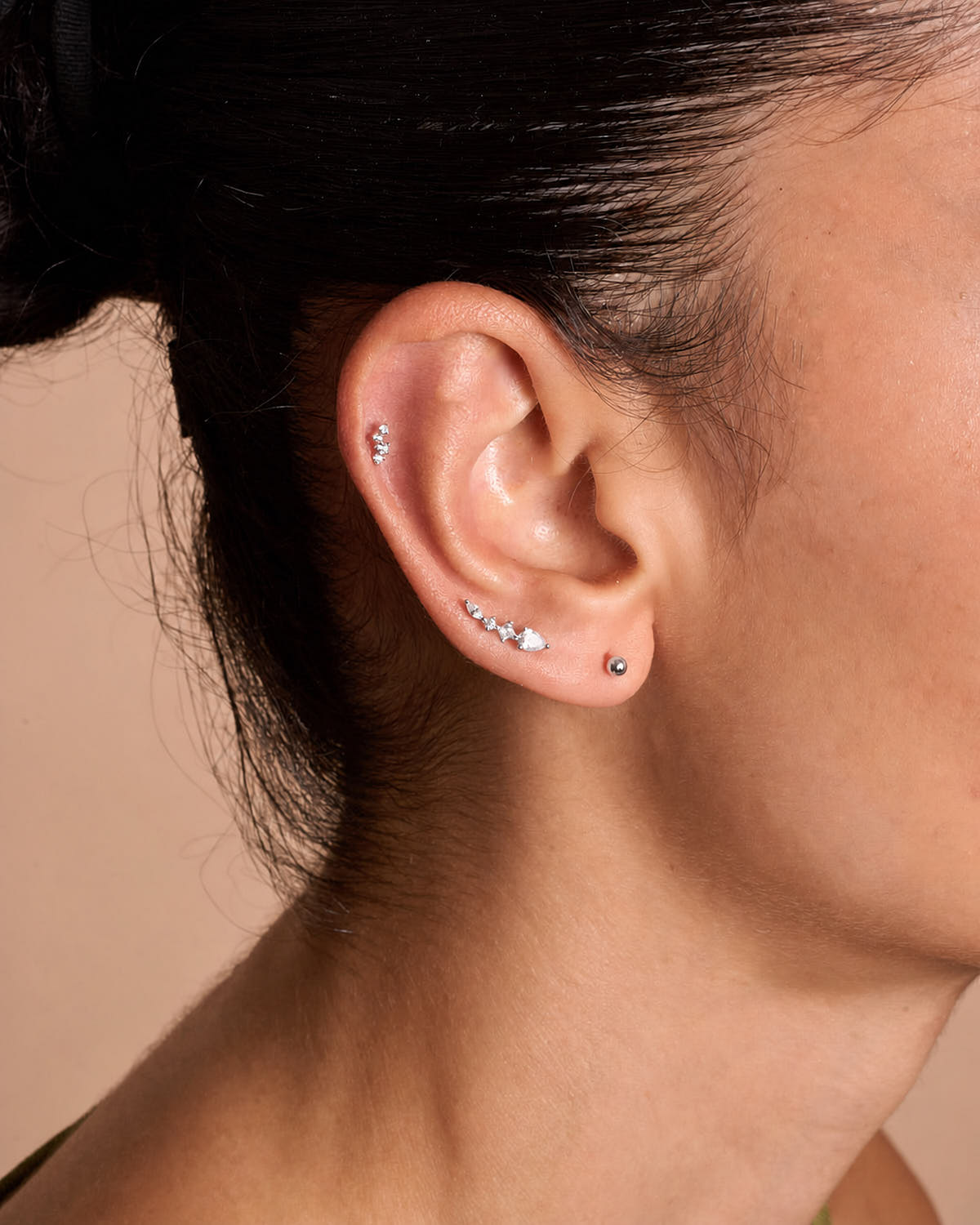 Crystal Curve Flat Back Stud In Silver