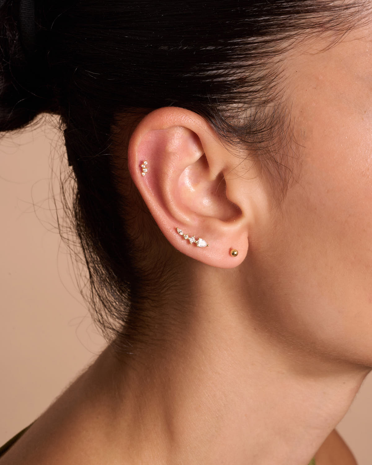 Crystal Curve Flat Back Stud In Gold