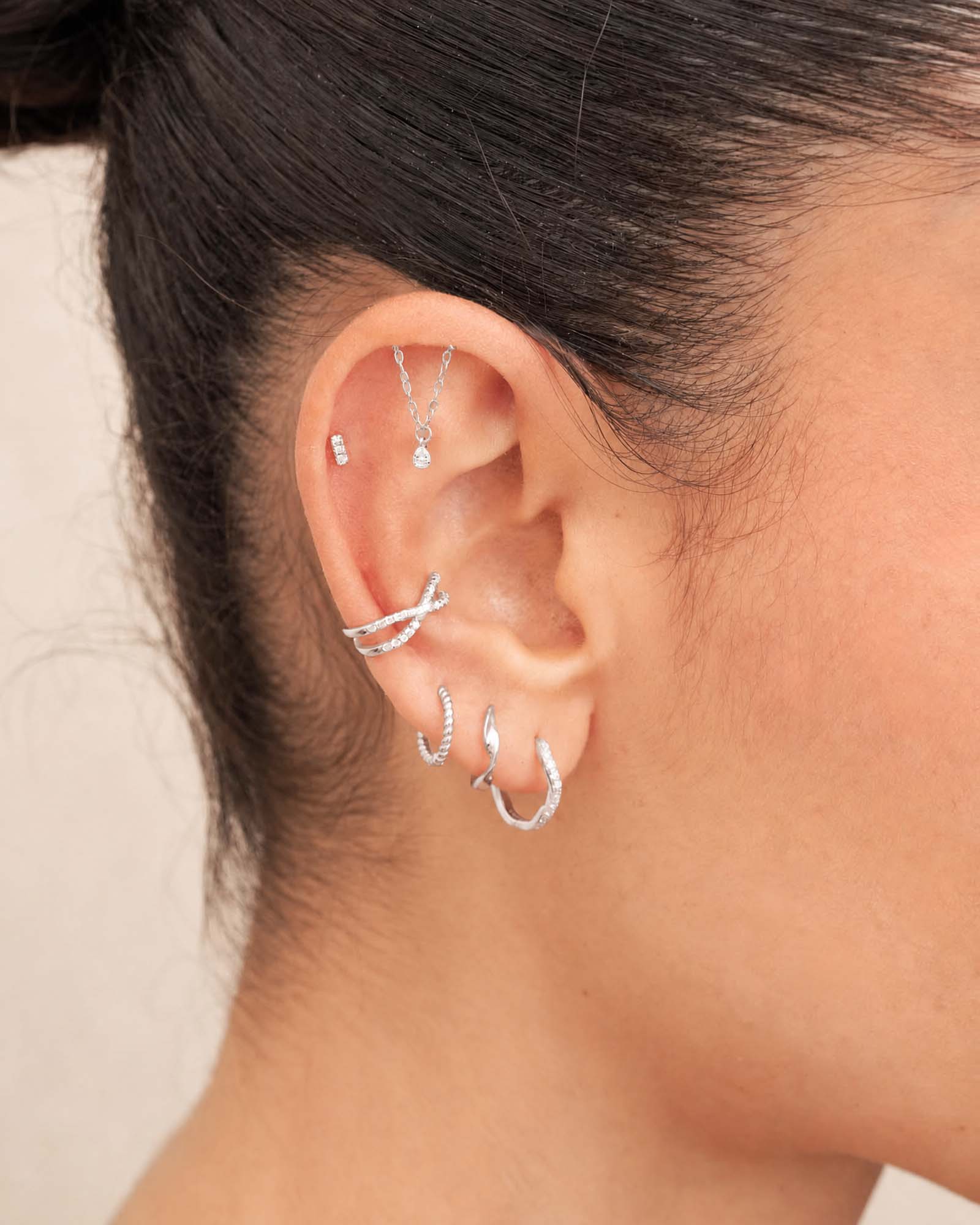 Titanium Teardrop Chain Flat Back Stud in Silver
