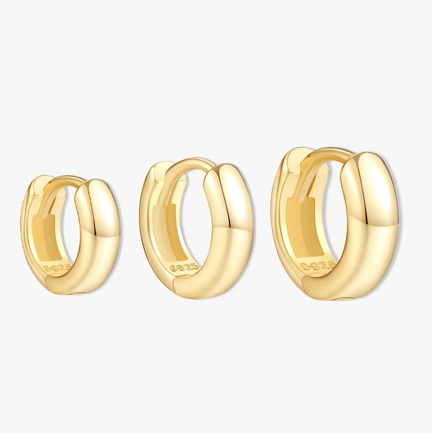 Chunky Bold Huggie Hoops Set in Gold