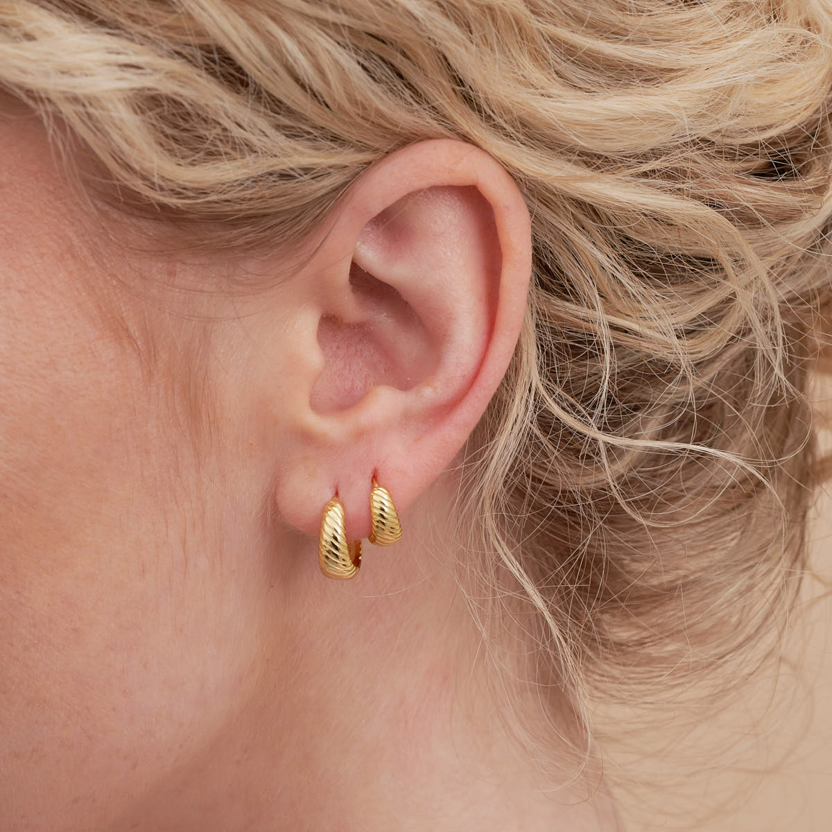 Textured Tapered Huggies in Gold