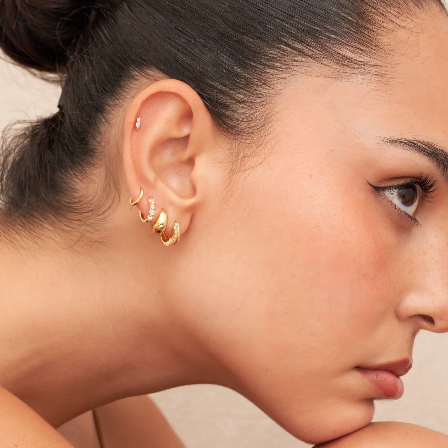 Crystal Wavy Double Hoop Huggies In Gold