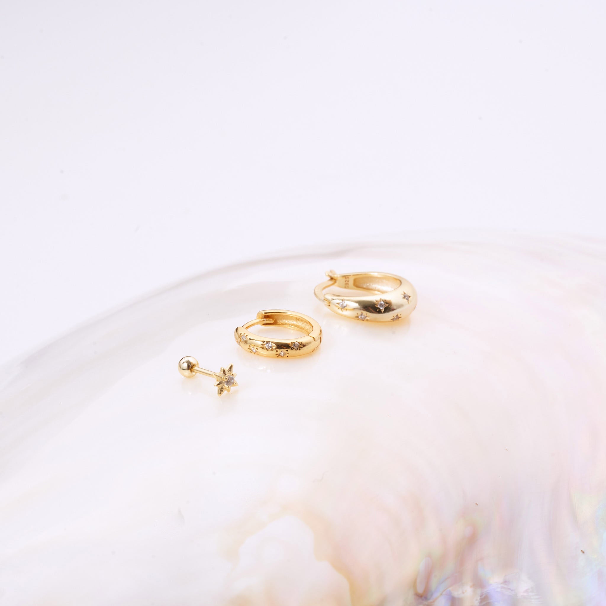 Celestial Huggie Hoops Set in Gold - LÉA