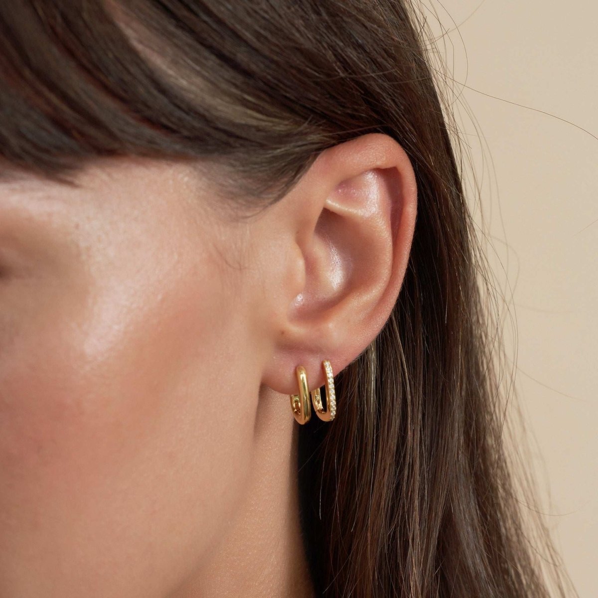 Crystal Paved Rectangle Huggies in Gold - LÉA