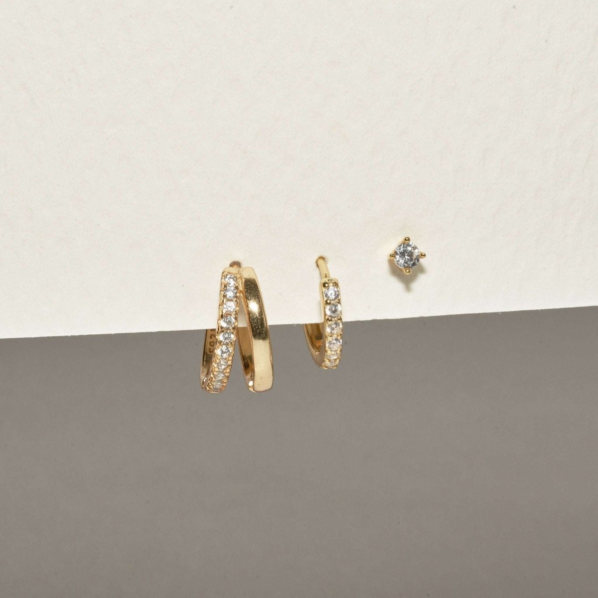 Everyday Crystal Huggies Set in Gold - LÉA