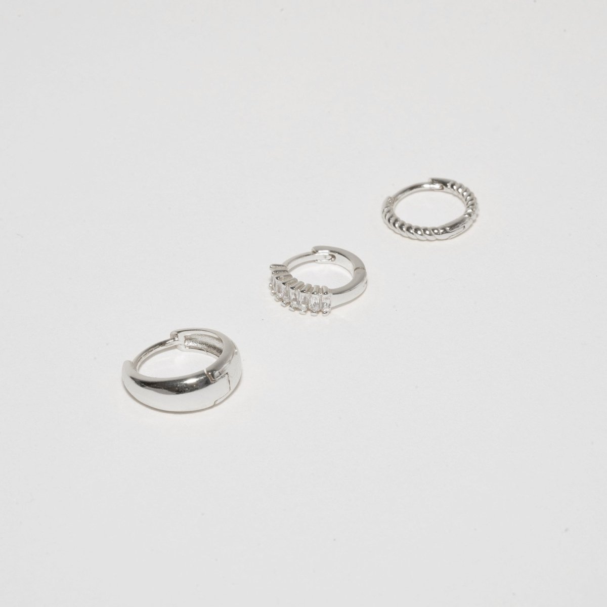 Everyday Huggie Hoops Set in Silver - LÉA
