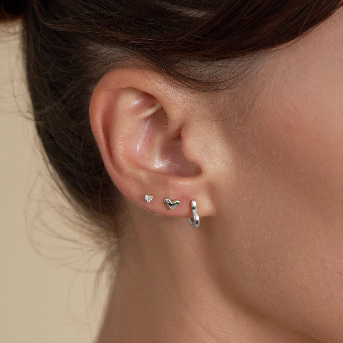 Heart Huggie Hoops in Silver - LÉA