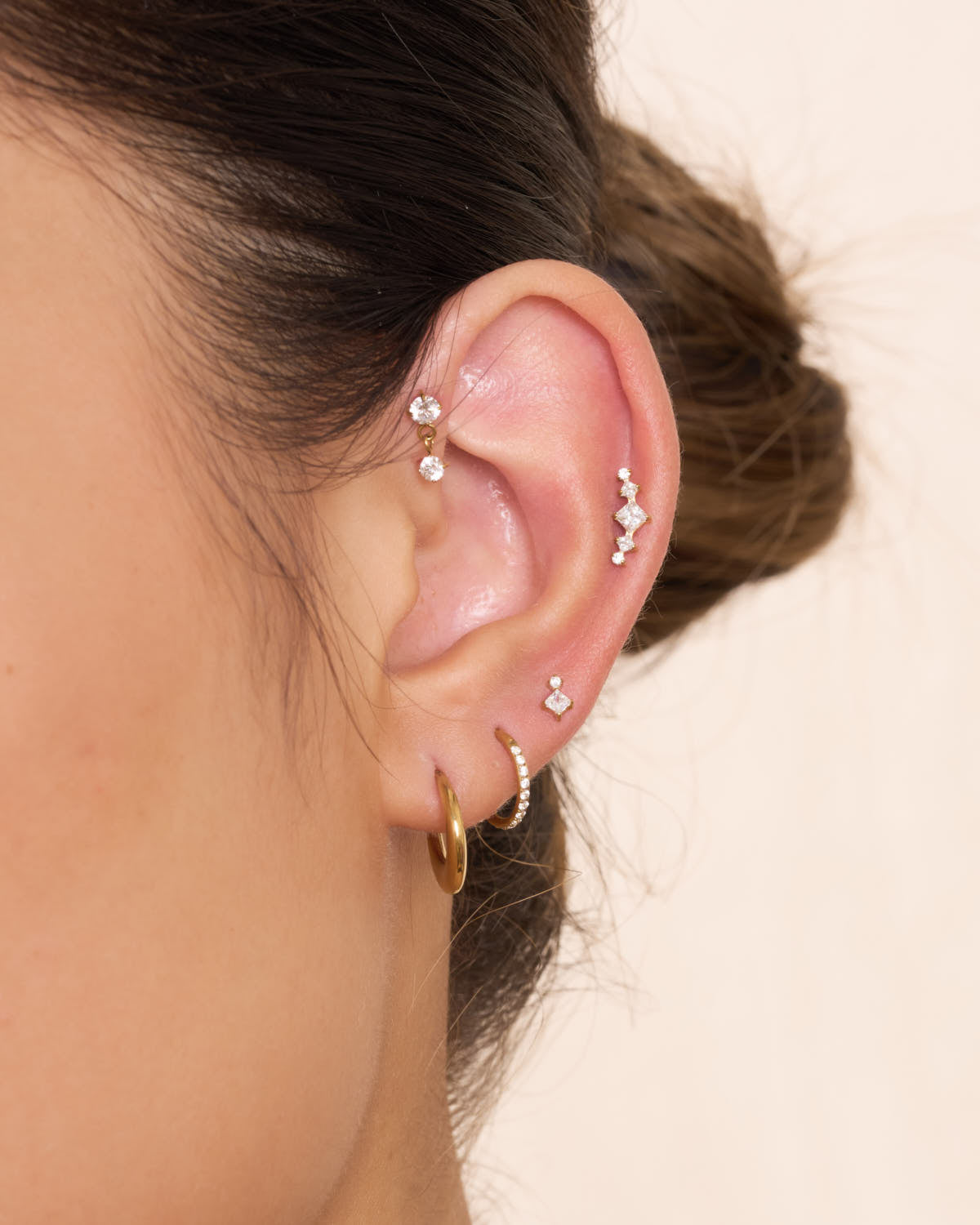 Crescent Tapered Titanium Clicker In Gold