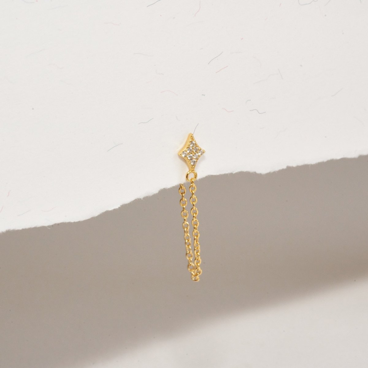Starburst Chain Stud Earrings In Gold - LÉA