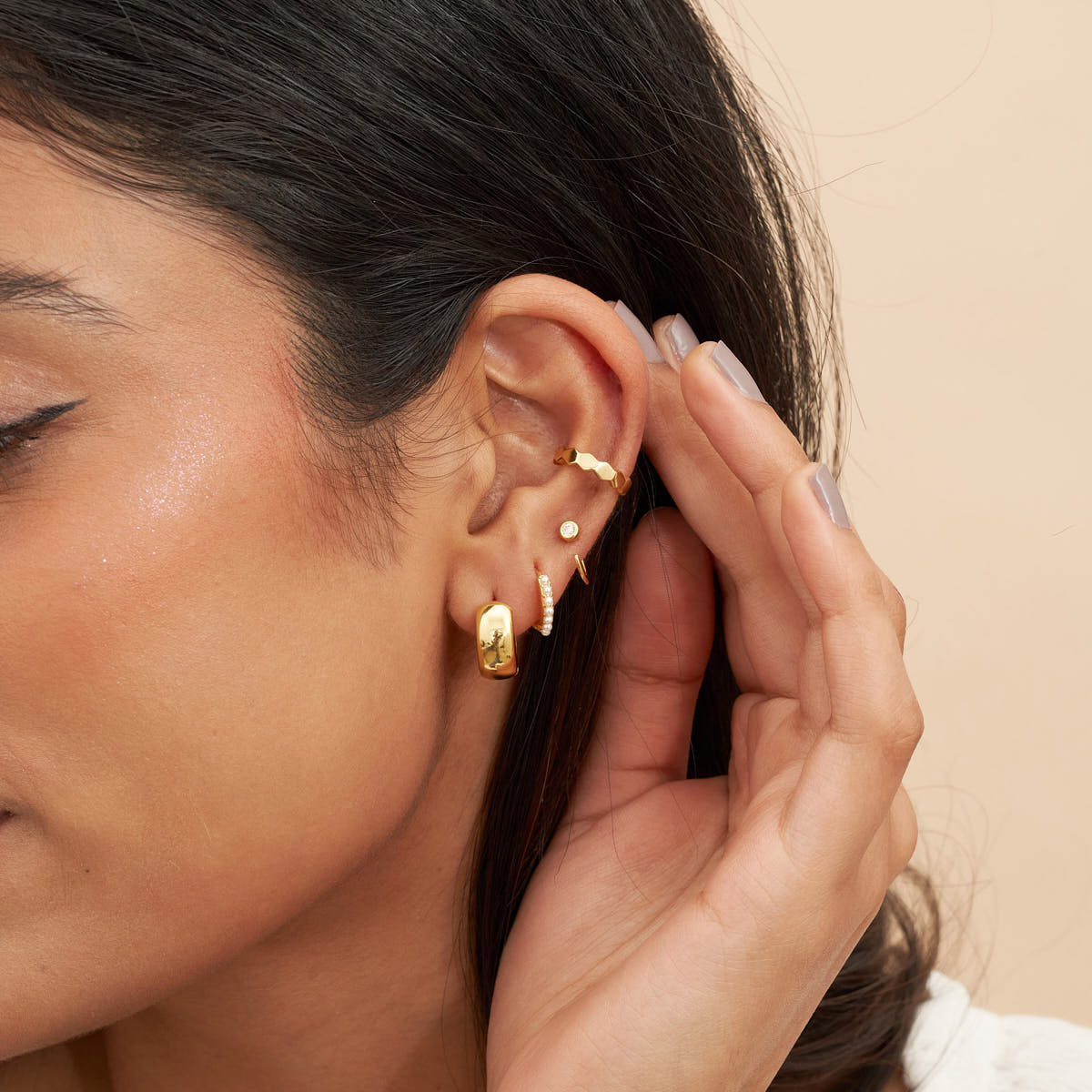 Bezel Crystal Open Hoop Earrings In Gold