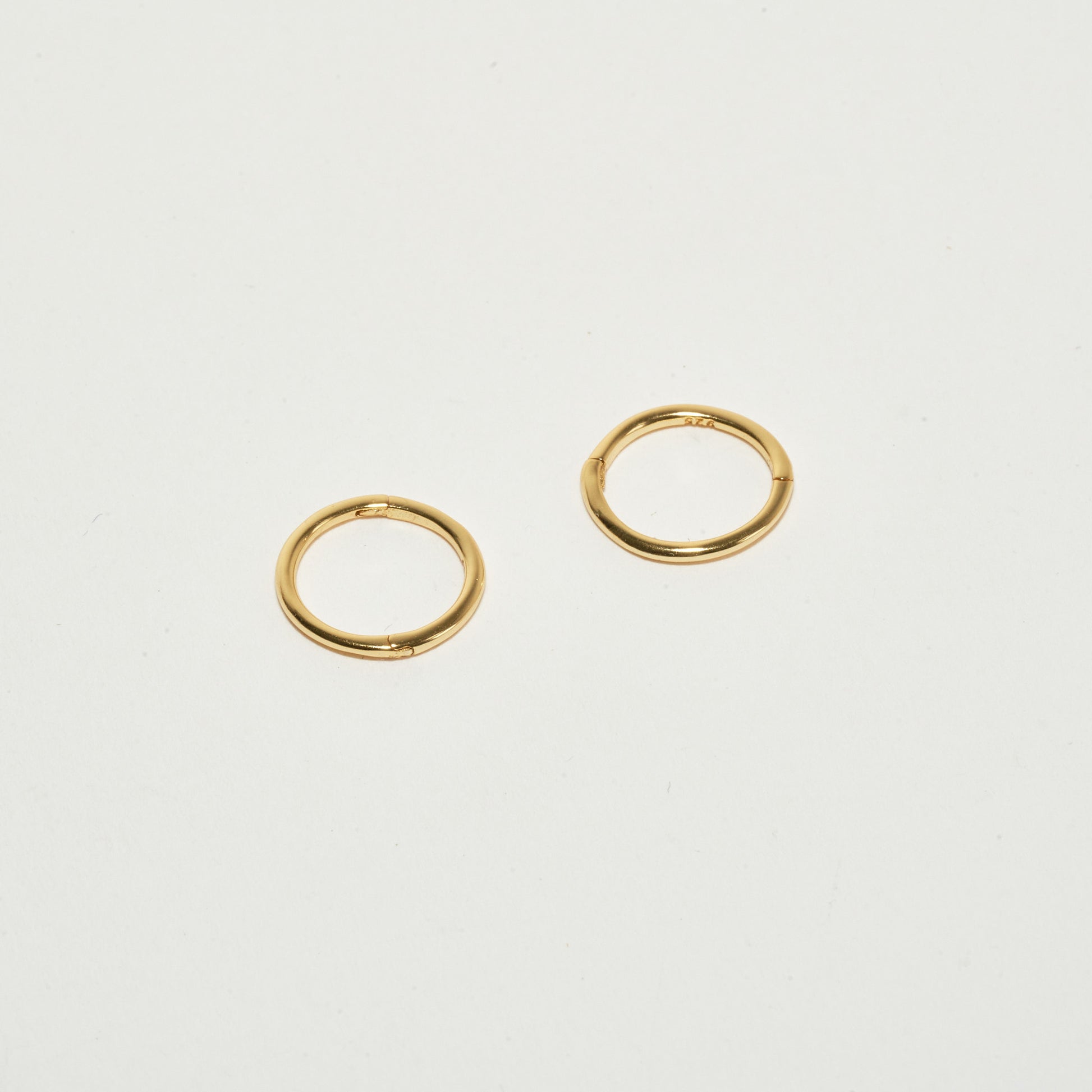 Essential Seamless Huggie Hoops In Gold