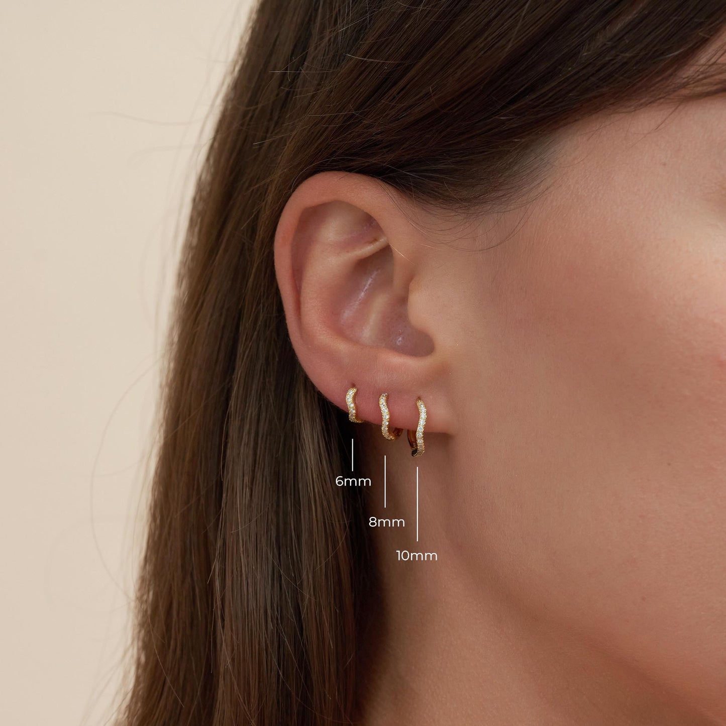 Crystal Paved Wavy Huggies Set in Gold