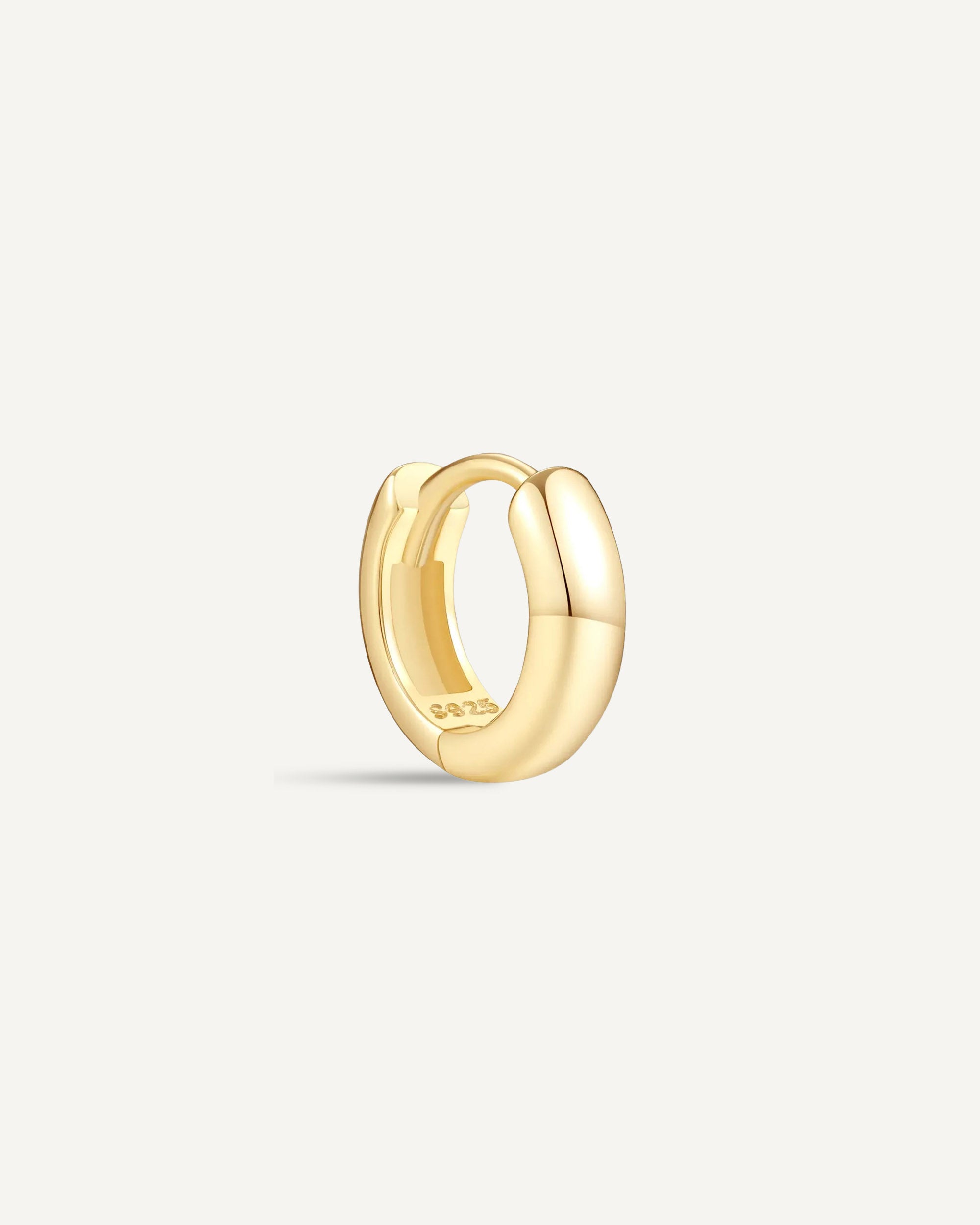 Chunky Bold Huggie Hoops In Gold