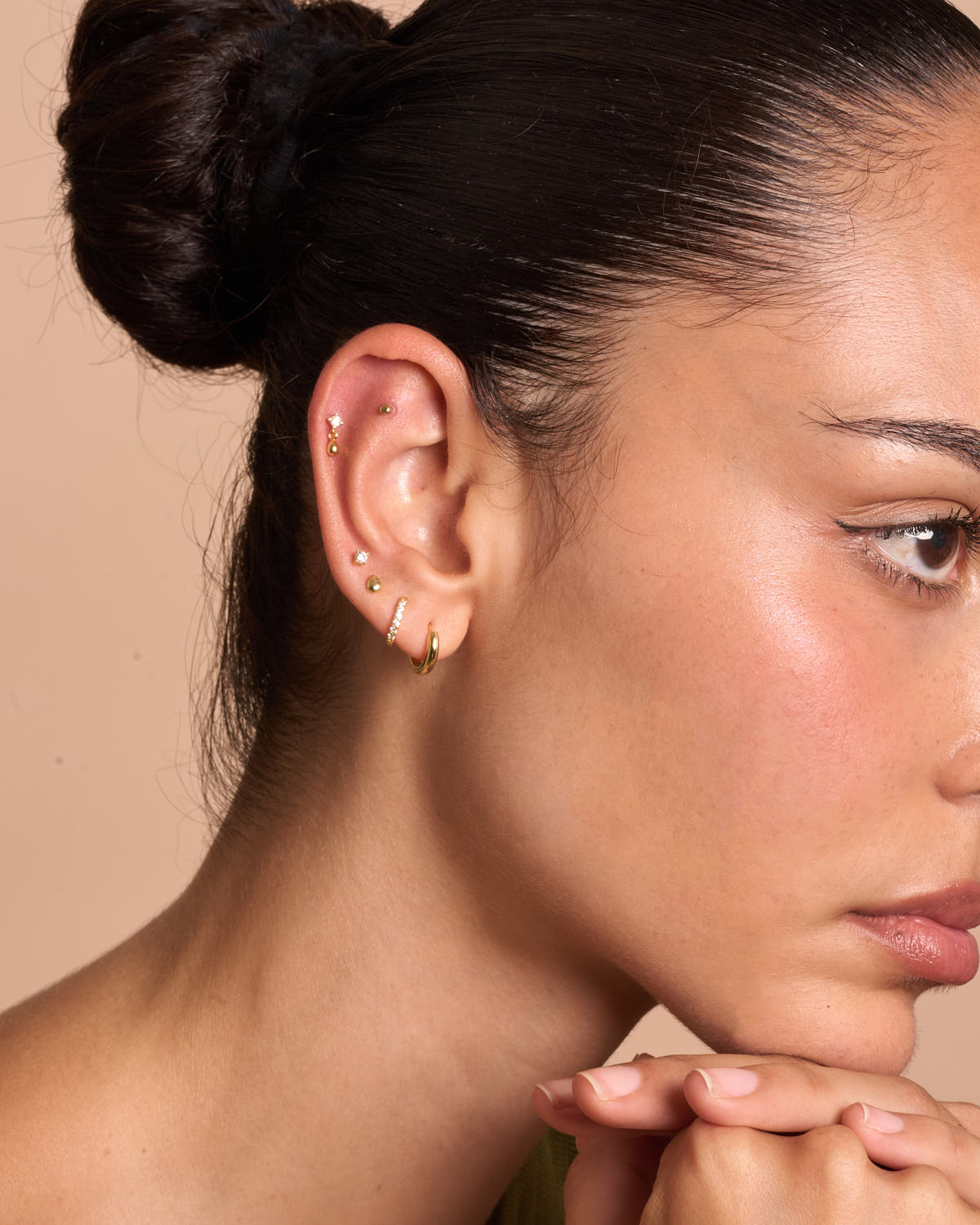 Teardrop Flat Back Stud In Gold