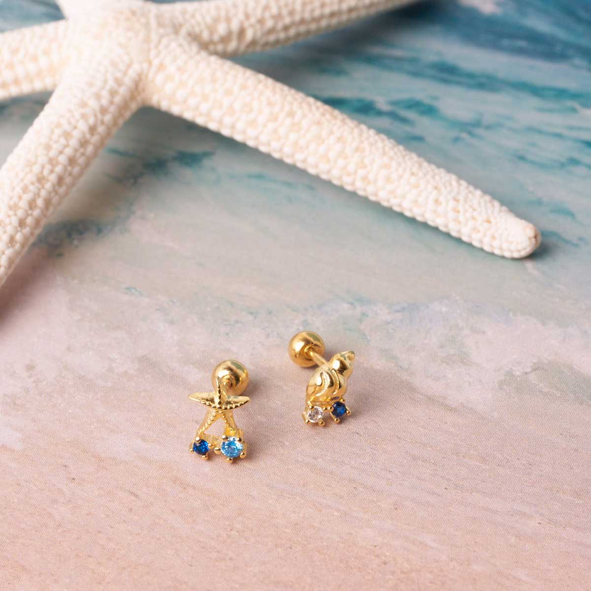 Midnight Seashell Gem Barbell Studs In Gold | LÉA Jewels