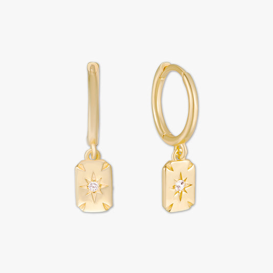 Star Charm Dangle Earrings in Gold - LÉA