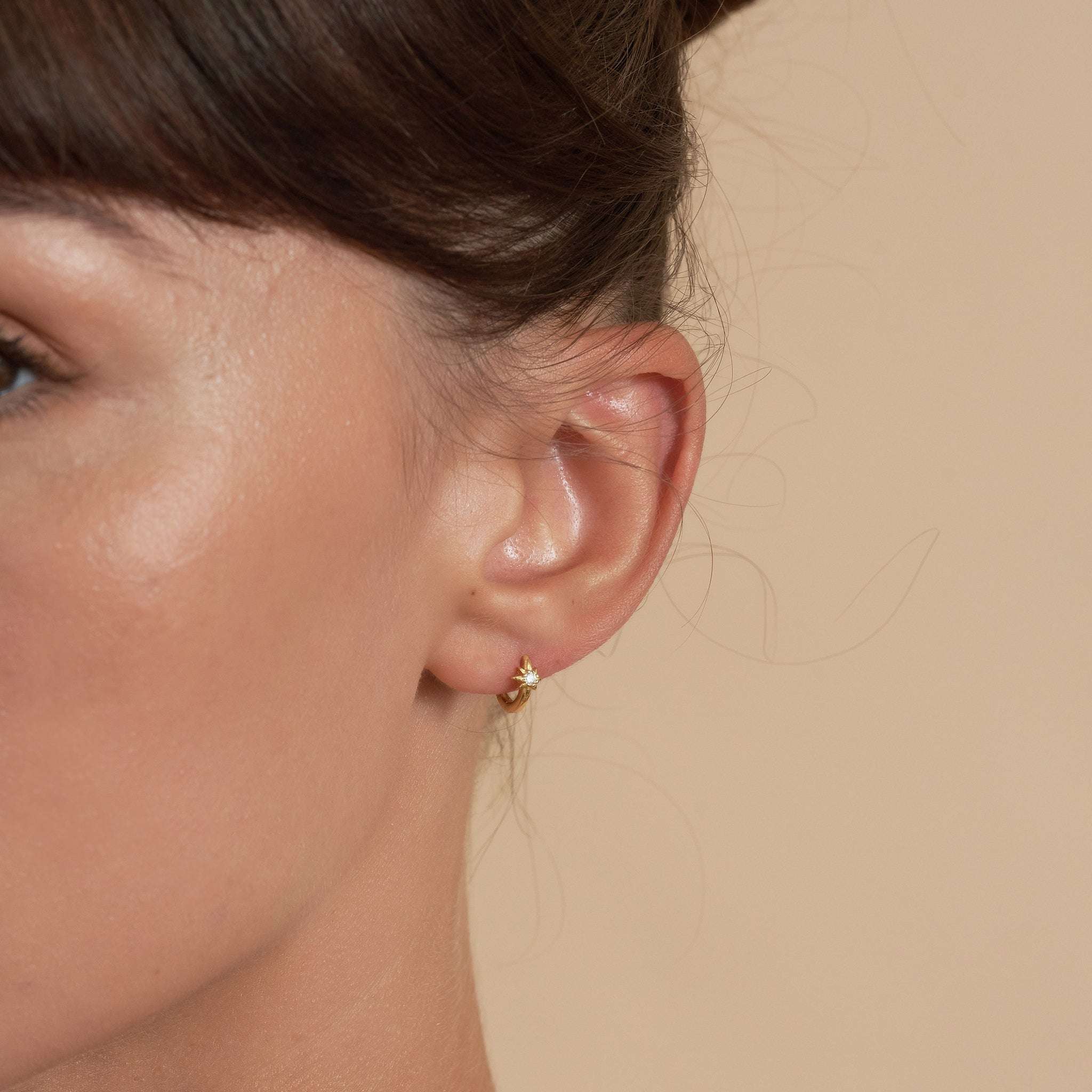 Starburst Huggie Hoops In Gold