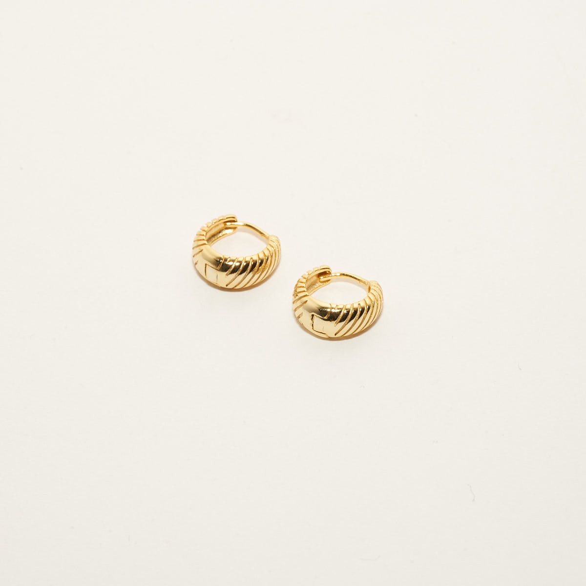 Textured Tapered Huggies in Gold