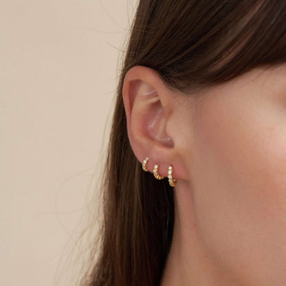 Bezel Crystal Huggies In Gold - LÉA