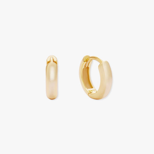 Bold Dainty Huggie Hoops In Gold - LÉA