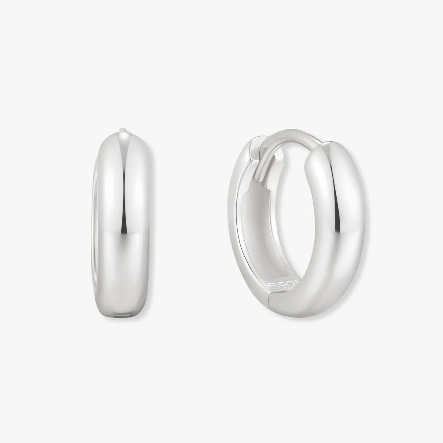 Bold Dainty Huggie Hoops In Silver - LÉA