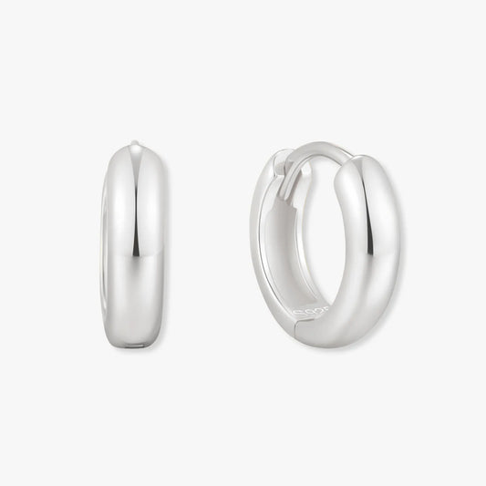 Bold Dainty Huggie Hoops In Silver - LÉA