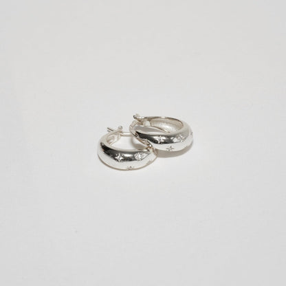 Celestial Star Tapered Hoops In Silver - LÉA