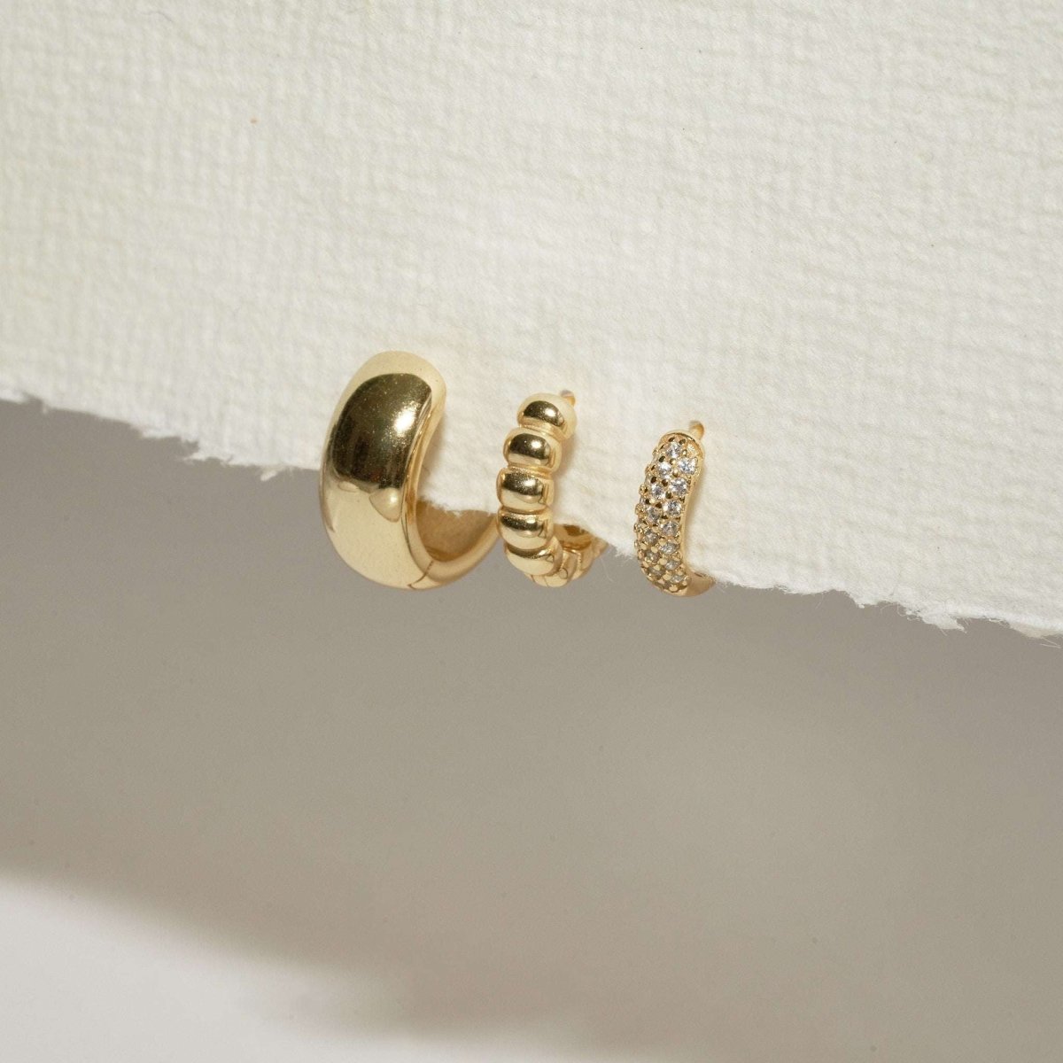 Chunky Huggie Hoops Set in Gold - LÉA