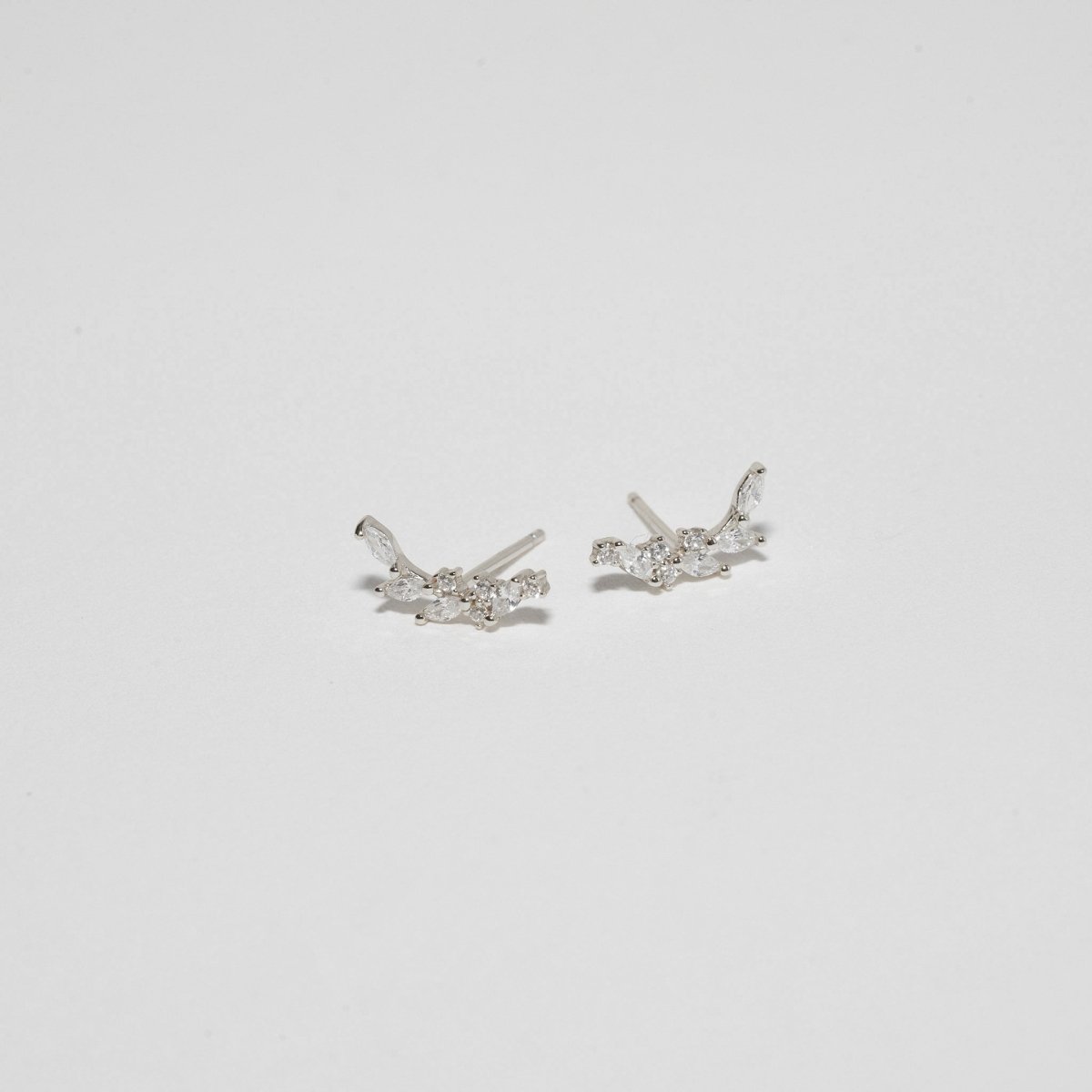 Climber Marquise Stud Earrings In Silver - LÉA