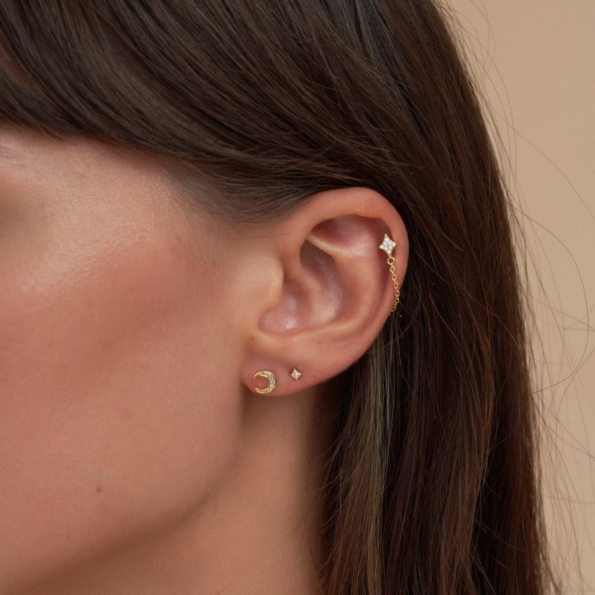 Cosmic Star Gem Stud Earrings in Gold - LÉA