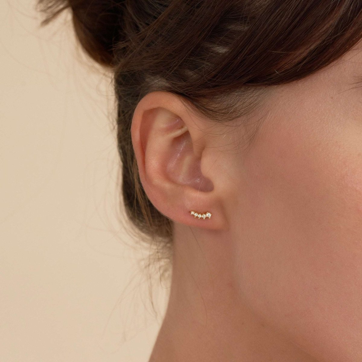 Crystal Climber Stud Earrings In Gold - LÉA