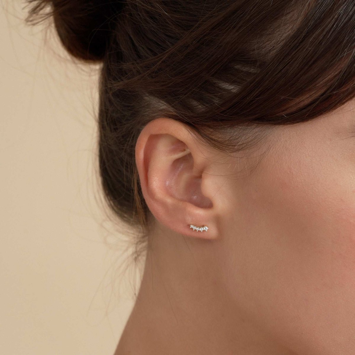 Crystal Climber Stud Earrings In Silver - LÉA