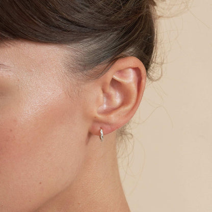 Crystal Dotted Huggies In Silver - LÉA