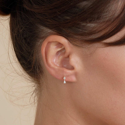 Crystal Teardrop Barbell Studs In Silver - LÉA