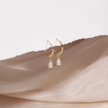Crystal Teardrop Dangle Hoops in Gold - LÉA