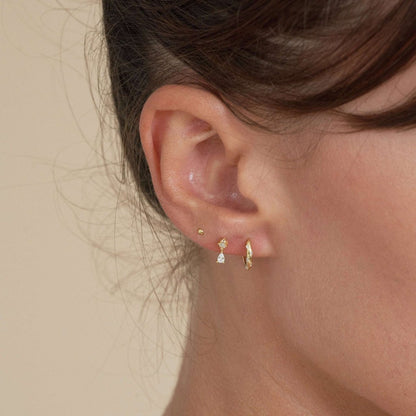 Dainty Crystal Earrings Set in Gold - LÉA