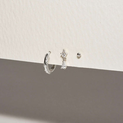 Dainty Crystal Earrings Set in Silver - LÉA