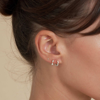 Dainty Crystal Earrings Set in Silver - LÉA