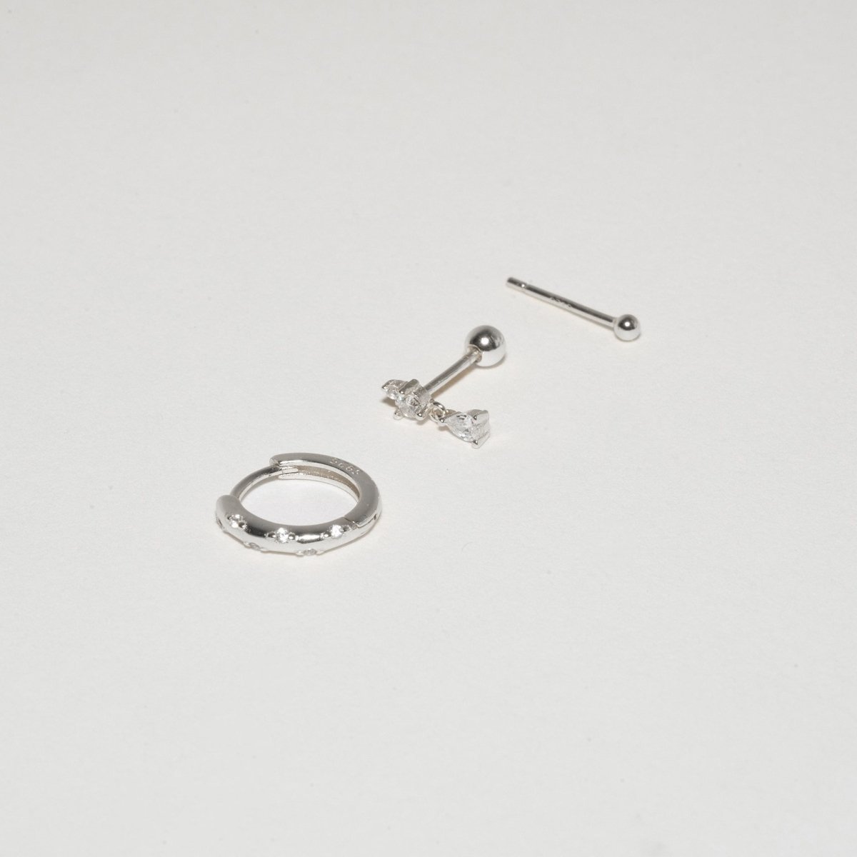 Dainty Crystal Earrings Set in Silver - LÉA