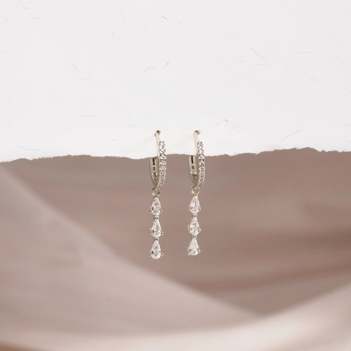Diamond Drop Earrings In Silver - LÉA