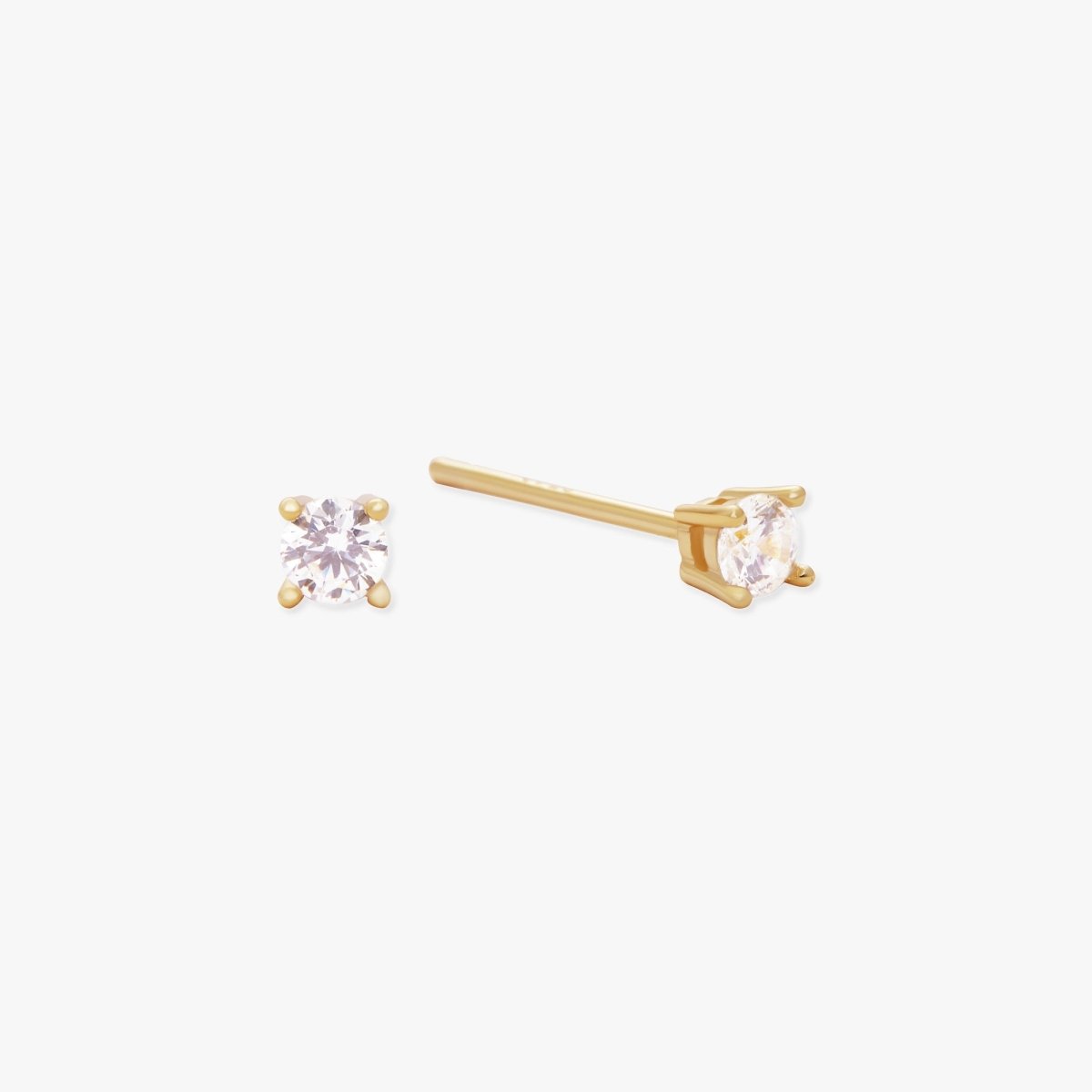 Essential Diamond Studs In Gold - LÉA
