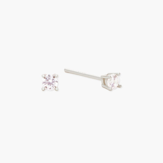 Essential Diamond Studs In Silver - LÉA