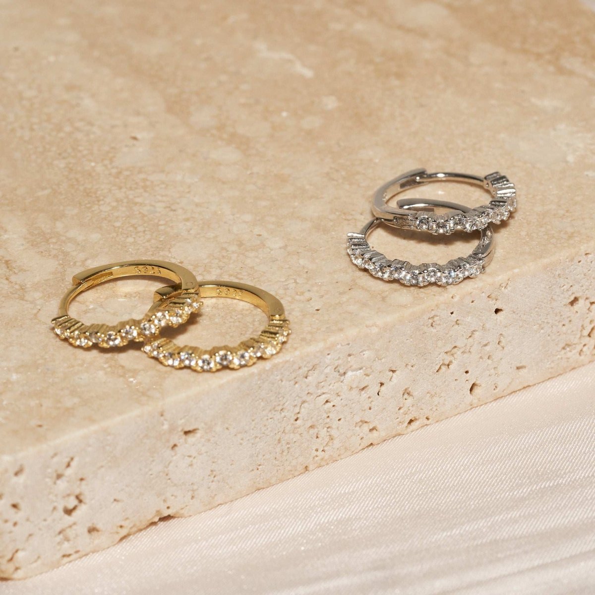 Medium Crystal Cluster Hoops In Gold - LÉA