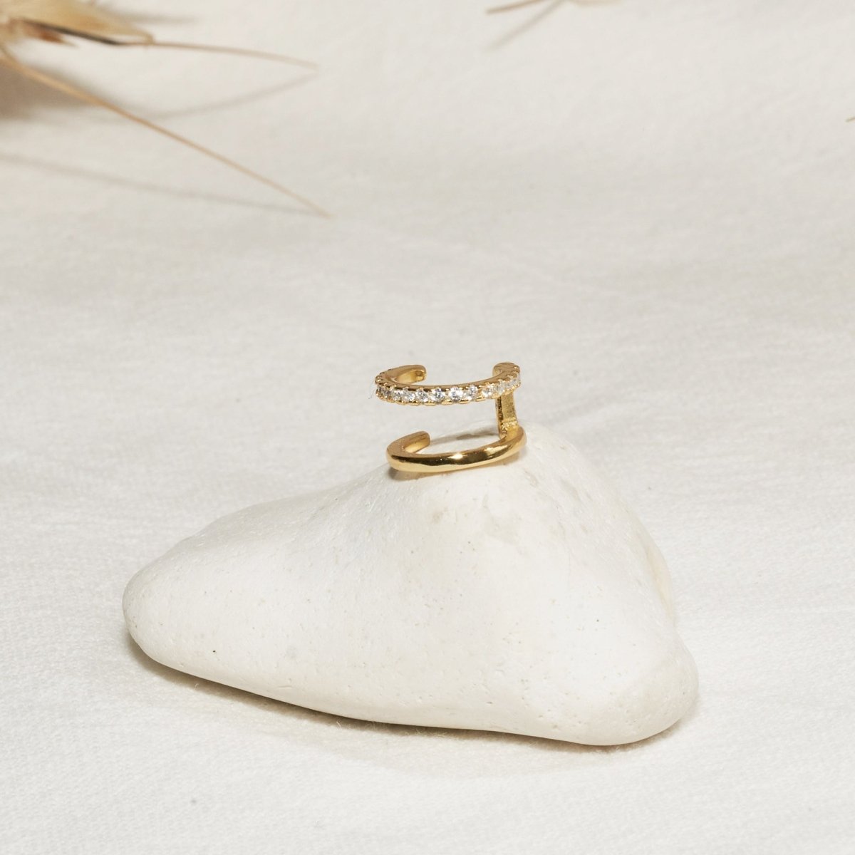 Open Double Band Ear Cuff in Gold - LÉA