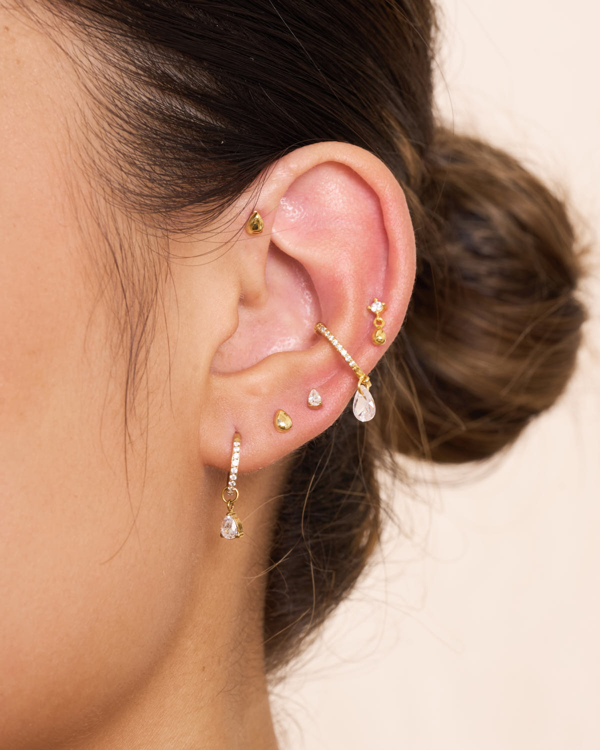 Teardrop Flat Back Stud In Gold