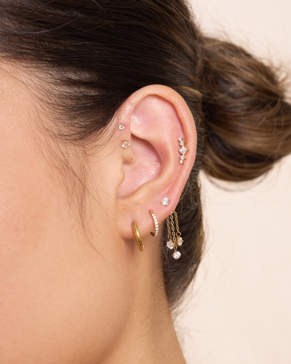 Titanium Triple Crystal Chain Charm In Gold