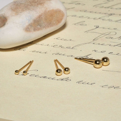 Plain Ball Studs In Gold - LÉA