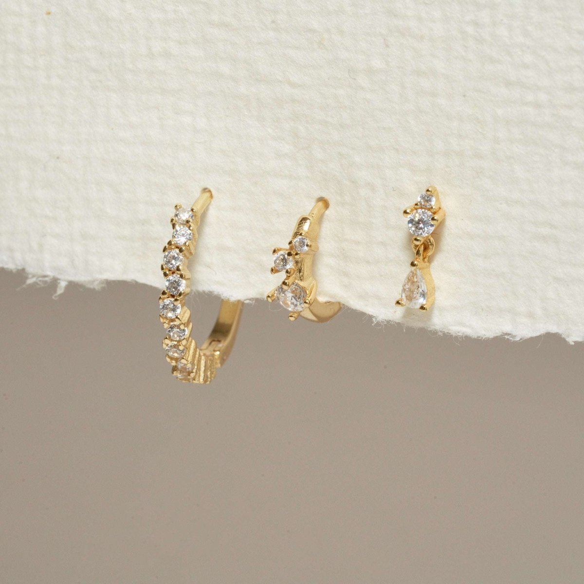 Sparkle Diamond Hoops Set In Gold - LÉA