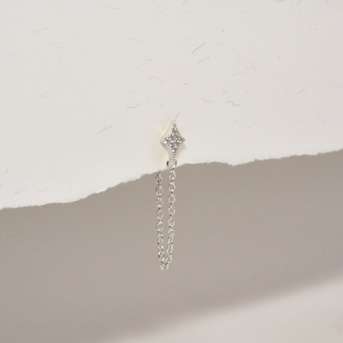 Starburst Chain Stud Earrings In Silver - LÉA